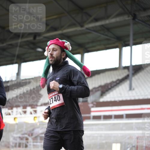 07.12.2025 - St. Pauli X-Mass-Run No. 15 Patografie http://msf.ph/oto/9369614 07.12.2025 11:26:47 Ziel 205, 209, 1080, 2024, 2026, 2072, 2175, 2176, 2234, 2236, 2237, 2240, 2789, 2790, 2813, 2942, 2972, 2979, 4884 meine-sportfotos.de