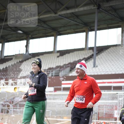 07.12.2025 - St. Pauli X-Mass-Run No. 15 Patografie http://msf.ph/oto/9369618 07.12.2025 11:26:49 Ziel 205, 209, 1080, 2072, 2175, 2176, 2234, 2236, 2237, 2240, 2789, 2790, 2942, 2972, 2979, 4884 meine-sportfotos.de