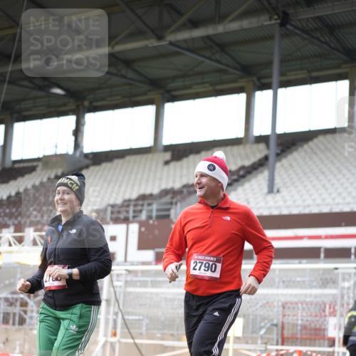 07.12.2025 - St. Pauli X-Mass-Run No. 15 Patografie http://msf.ph/oto/9369620 07.12.2025 11:26:49 Ziel 205, 209, 1080, 2072, 2175, 2176, 2234, 2236, 2237, 2240, 2789, 2790, 2942, 2972, 2979, 4884 meine-sportfotos.de