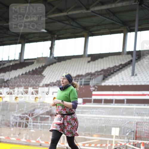 07.12.2025 - St. Pauli X-Mass-Run No. 15 Patografie http://msf.ph/oto/9369625 07.12.2025 11:26:52 Ziel 1080, 2072, 2175, 2176, 2789, 2790, 2942, 2972, 2979, 3098, 3099, 4884 meine-sportfotos.de