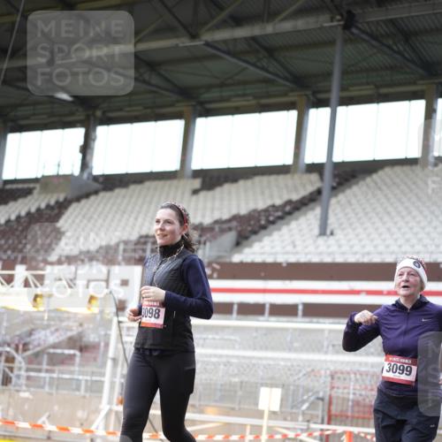 07.12.2025 - St. Pauli X-Mass-Run No. 15 Patografie http://msf.ph/oto/9369634 07.12.2025 11:26:55 Ziel 1080, 2072, 2175, 2176, 2789, 2790, 2887, 2972, 2979, 3098, 3099 meine-sportfotos.de