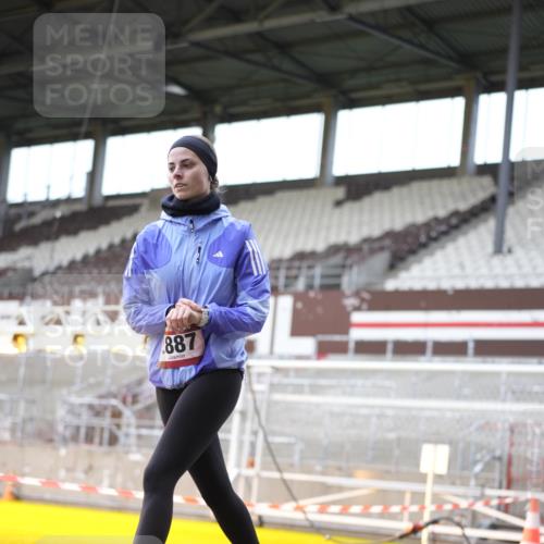 07.12.2025 - St. Pauli X-Mass-Run No. 15 Patografie http://msf.ph/oto/9369645 07.12.2025 11:26:59 Ziel 1080, 2072, 2789, 2790, 2887, 2972, 2979, 3098, 3099 meine-sportfotos.de