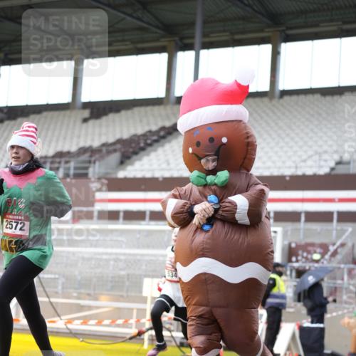 07.12.2025 - St. Pauli X-Mass-Run No. 15 Patografie http://msf.ph/oto/9369675 07.12.2025 11:27:25 Ziel 35, 36, 534, 1772, 2571, 2572, 2995, 3004, 3315, 3956, 4647, 4656 meine-sportfotos.de