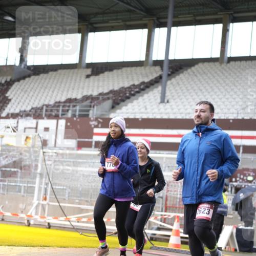 07.12.2025 - St. Pauli X-Mass-Run No. 15 Patografie http://msf.ph/oto/9369680 07.12.2025 11:27:32 Ziel 35, 36, 407, 534, 776, 790, 2567, 2571, 2572, 2623, 3315 meine-sportfotos.de