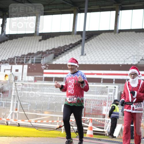 07.12.2025 - St. Pauli X-Mass-Run No. 15 Patografie http://msf.ph/oto/9369688 07.12.2025 11:27:34 Ziel 407, 534, 776, 790, 2567, 2571, 2572, 2623, 3315 meine-sportfotos.de