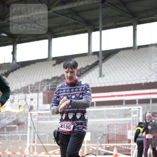 07.12.2025 - St. Pauli X-Mass-Run No. 15 Patografie http://msf.ph/oto/9369704 07.12.2025 11:27:49 Ziel 407, 1082, 2192, 2196, 2567, 2655, 2930, 2980, 3027 meine-sportfotos.de
