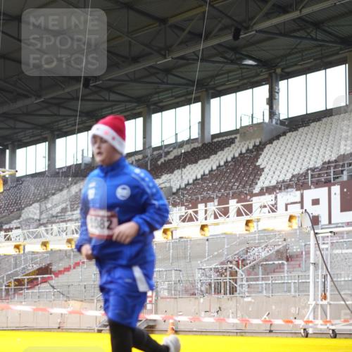 07.12.2025 - St. Pauli X-Mass-Run No. 15 Patografie http://msf.ph/oto/9369716 07.12.2025 11:27:53 Ziel 1082, 2138, 2139, 2192, 2196, 2655, 2930, 2980, 3027 meine-sportfotos.de