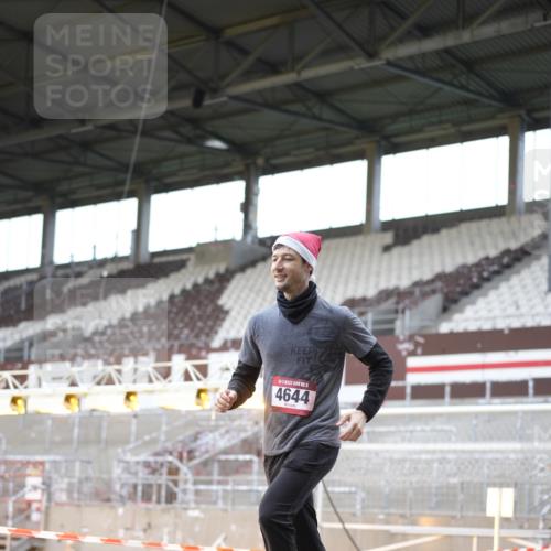 07.12.2025 - St. Pauli X-Mass-Run No. 15 Patografie http://msf.ph/oto/9369723 07.12.2025 11:28:00 Ziel 1082, 2138, 2139, 2192, 2196, 2655, 2930, 2980, 3027, 3057, 3063, 3074, 4644, 4655 meine-sportfotos.de