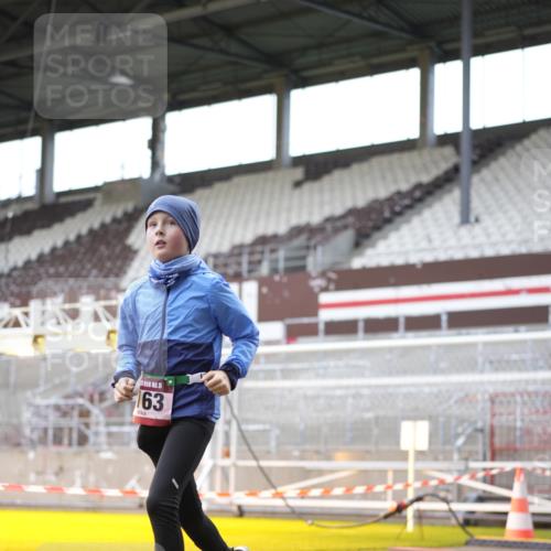 07.12.2025 - St. Pauli X-Mass-Run No. 15 Patografie http://msf.ph/oto/9369751 07.12.2025 11:28:10 Ziel 2138, 2139, 2162, 2163, 2164, 3057, 3063, 3074, 3599, 3670, 4644, 4653, 4655 meine-sportfotos.de