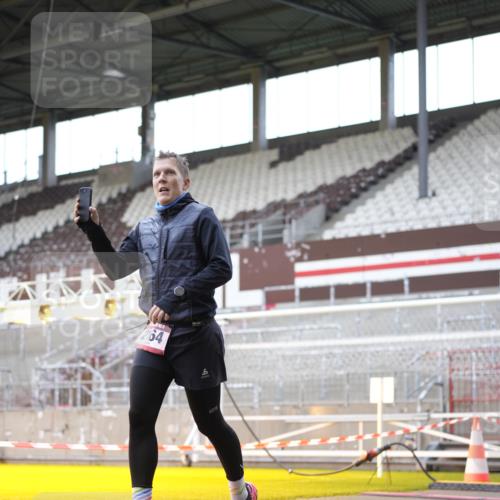 07.12.2025 - St. Pauli X-Mass-Run No. 15 Patografie http://msf.ph/oto/9369765 07.12.2025 11:28:13 Ziel 2162, 2163, 2164, 3057, 3063, 3074, 3599, 3670, 4644, 4653, 4655 meine-sportfotos.de