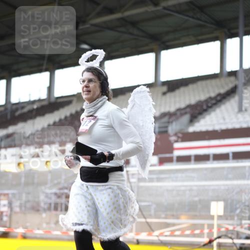 07.12.2025 - St. Pauli X-Mass-Run No. 15 Patografie http://msf.ph/oto/9369802 07.12.2025 11:28:37 Ziel 1897, 1917, 1919, 1920, 1921, 2383, 2426, 2427, 2431, 2495, 2707, 2709, 2774, 3234, 4641, 4818, 4832, 4837, 4838 meine-sportfotos.de
