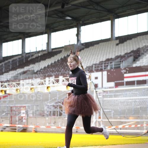 07.12.2025 - St. Pauli X-Mass-Run No. 15 Patografie http://msf.ph/oto/9369809 07.12.2025 11:28:39 Ziel 1897, 1917, 1919, 1920, 1921, 2038, 2383, 2426, 2427, 2431, 2495, 2707, 2709, 2774, 3234, 4641, 4818, 4832, 4837, 4838 meine-sportfotos.de