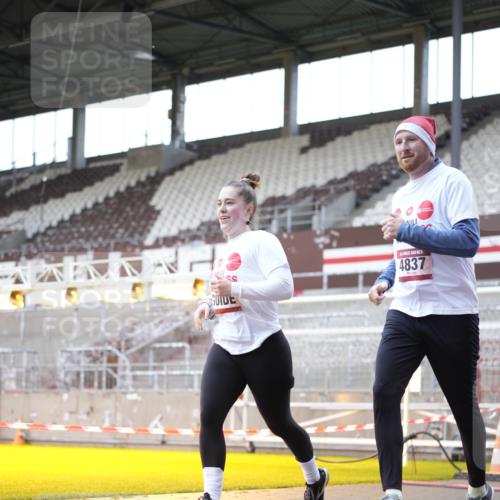 07.12.2025 - St. Pauli X-Mass-Run No. 15 Patografie http://msf.ph/oto/9369820 07.12.2025 11:28:41 Ziel 1917, 1919, 1920, 1921, 2038, 2383, 2426, 2427, 2431, 2495, 2707, 2709, 2774, 3234, 4818, 4832, 4837, 4838 meine-sportfotos.de