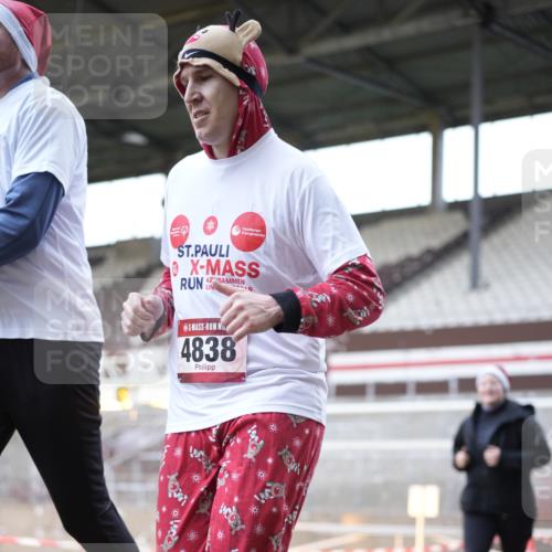 07.12.2025 - St. Pauli X-Mass-Run No. 15 Patografie http://msf.ph/oto/9369824 07.12.2025 11:28:42 Ziel 1917, 1919, 1921, 2038, 2383, 2426, 2427, 2431, 2495, 2707, 2709, 2774, 3234, 4818, 4832, 4837, 4838 meine-sportfotos.de