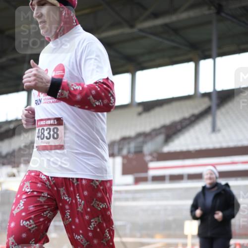 07.12.2025 - St. Pauli X-Mass-Run No. 15 Patografie http://msf.ph/oto/9369826 07.12.2025 11:28:42 Ziel 1917, 1919, 1921, 2038, 2383, 2426, 2427, 2431, 2495, 2707, 2709, 2774, 3234, 4818, 4832, 4837, 4838 meine-sportfotos.de