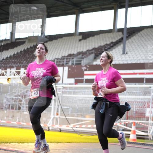 07.12.2025 - St. Pauli X-Mass-Run No. 15 Patografie http://msf.ph/oto/9369835 07.12.2025 11:28:50 Ziel 2038, 2189, 2190, 2383, 2707, 2709, 3234, 4818, 4837, 4838 meine-sportfotos.de