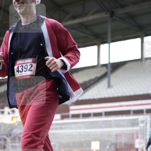 07.12.2025 - St. Pauli X-Mass-Run No. 15 Patografie http://msf.ph/oto/9369859 07.12.2025 11:29:11 Ziel 861, 2285, 2676, 3235, 3236, 4392, 4432, 4452 meine-sportfotos.de