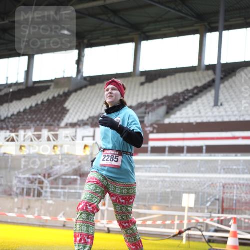 07.12.2025 - St. Pauli X-Mass-Run No. 15 Patografie http://msf.ph/oto/9369862 07.12.2025 11:29:12 Ziel 861, 2285, 2676, 3235, 3236, 4392, 4432, 4452 meine-sportfotos.de