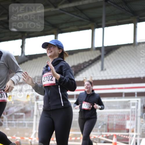 07.12.2025 - St. Pauli X-Mass-Run No. 15 Patografie http://msf.ph/oto/9369875 07.12.2025 11:29:21 Ziel 861, 1759, 2213, 2285, 2500, 2522, 2676, 2701, 2702, 3144, 3146, 3235, 3236, 4392, 4432, 4452 meine-sportfotos.de
