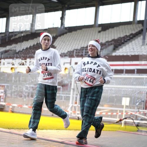 07.12.2025 - St. Pauli X-Mass-Run No. 15 Patografie http://msf.ph/oto/9369881 07.12.2025 11:29:26 Ziel 1759, 2213, 2285, 2500, 2522, 2701, 2702, 2882, 3143, 3144, 3146 meine-sportfotos.de