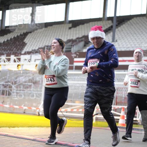 07.12.2025 - St. Pauli X-Mass-Run No. 15 Patografie http://msf.ph/oto/9369888 07.12.2025 11:29:28 Ziel 1759, 2213, 2500, 2522, 2701, 2702, 2882, 3143, 3144, 3146 meine-sportfotos.de