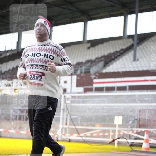 07.12.2025 - St. Pauli X-Mass-Run No. 15 Patografie http://msf.ph/oto/9369892 07.12.2025 11:29:29 Ziel 1759, 2213, 2500, 2522, 2701, 2702, 2882, 3143, 3144, 3146 meine-sportfotos.de
