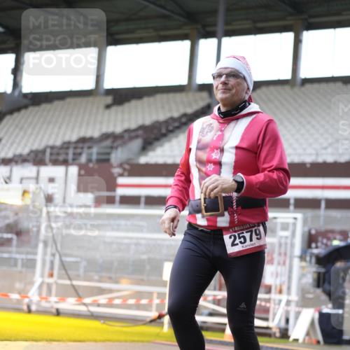 07.12.2025 - St. Pauli X-Mass-Run No. 15 Patografie http://msf.ph/oto/9369895 07.12.2025 11:29:30 Ziel 1759, 2213, 2500, 2522, 2701, 2702, 2882, 3143, 3144, 3146 meine-sportfotos.de