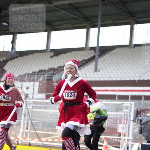 07.12.2025 - St. Pauli X-Mass-Run No. 15 Patografie http://msf.ph/oto/9369899 07.12.2025 11:29:38 Ziel 859, 882, 1922, 1924, 1925, 2838, 2840, 2882, 3143, 3144, 3146, 4651 meine-sportfotos.de