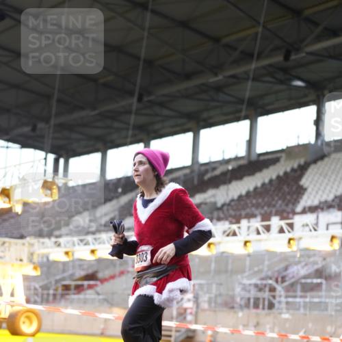 07.12.2025 - St. Pauli X-Mass-Run No. 15 Patografie http://msf.ph/oto/9369920 07.12.2025 11:29:54 Ziel 1941, 2787, 2838, 2840, 3303, 4651, 4839 meine-sportfotos.de