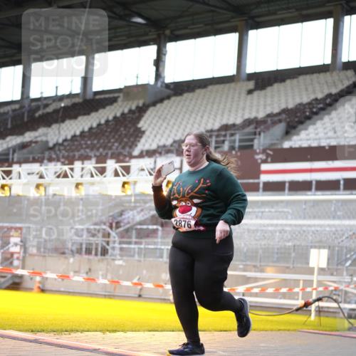 07.12.2025 - St. Pauli X-Mass-Run No. 15 Patografie http://msf.ph/oto/9369935 07.12.2025 11:30:18 Ziel 2020, 2509, 2705, 2876 meine-sportfotos.de