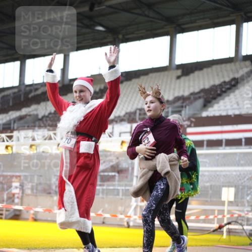 07.12.2025 - St. Pauli X-Mass-Run No. 15 Patografie http://msf.ph/oto/9369953 07.12.2025 11:30:36 Ziel 865, 870, 872, 2308, 2317, 2319, 2871 meine-sportfotos.de