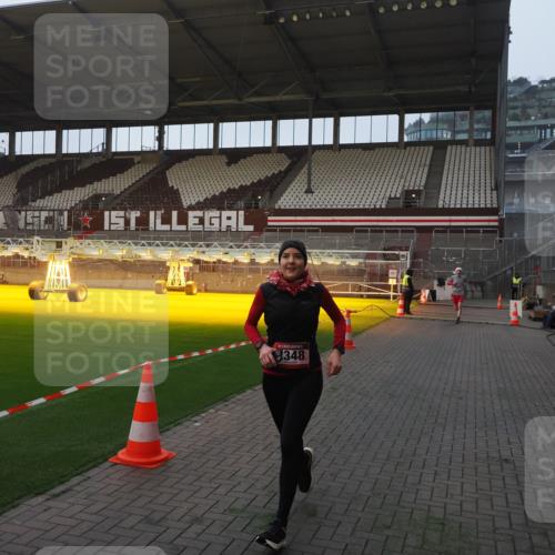 07.12.2025 - St. Pauli X-Mass-Run No. 15 Fabian Wolf http://msf.ph/oto/9370001 07.12.2025 10:00:40 Ziel 855, 1418, 1976, 2348, 3084 meine-sportfotos.de