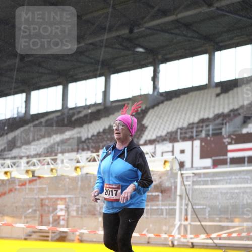 07.12.2025 - St. Pauli X-Mass-Run No. 15 Patografie http://msf.ph/oto/9370011 07.12.2025 11:31:20 Ziel 331, 1755, 2017, 2428, 2429, 2430, 2492, 2493, 3181, 3182, 3184, 3238, 3239, 3352, 3436, 3600, 4105 meine-sportfotos.de