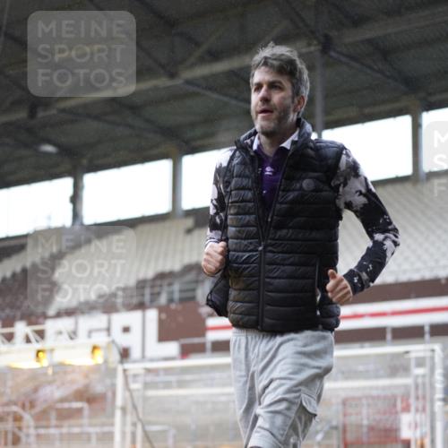 07.12.2025 - St. Pauli X-Mass-Run No. 15 Patografie http://msf.ph/oto/9370037 07.12.2025 11:31:39 Ziel 2497, 2523, 2527, 2587, 2654, 2656, 3087, 3600, 3678 meine-sportfotos.de