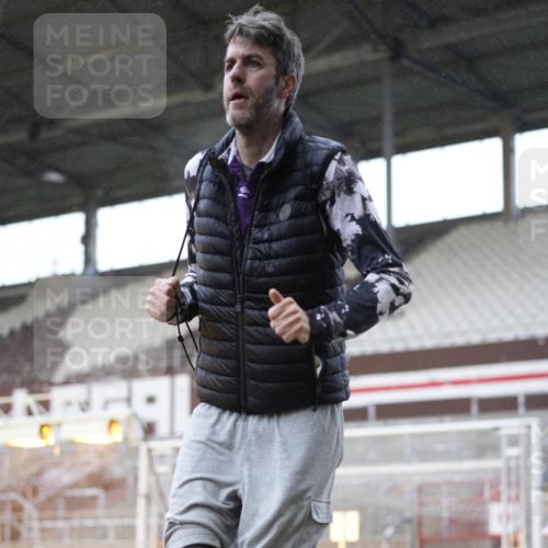 07.12.2025 - St. Pauli X-Mass-Run No. 15 Patografie http://msf.ph/oto/9370039 07.12.2025 11:31:39 Ziel 2497, 2523, 2527, 2587, 2654, 2656, 3087, 3600, 3678 meine-sportfotos.de