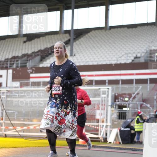 07.12.2025 - St. Pauli X-Mass-Run No. 15 Patografie http://msf.ph/oto/9370099 07.12.2025 11:32:17 Ziel 1081, 2043, 2044, 2283, 2419, 2595, 3173, 3177 meine-sportfotos.de