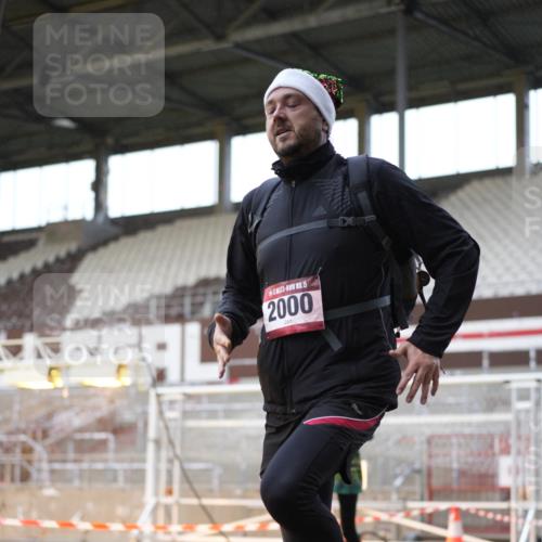 07.12.2025 - St. Pauli X-Mass-Run No. 15 Patografie http://msf.ph/oto/9370121 07.12.2025 11:32:29 Ziel 1884, 1886, 1998, 1999, 2000, 2015, 2283, 2419, 2595 meine-sportfotos.de