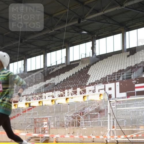07.12.2025 - St. Pauli X-Mass-Run No. 15 Patografie http://msf.ph/oto/9370126 07.12.2025 11:32:30 Ziel 1884, 1886, 1998, 1999, 2000, 2015, 2283, 2419, 2595 meine-sportfotos.de