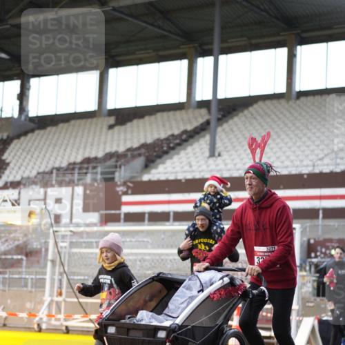 07.12.2025 - St. Pauli X-Mass-Run No. 15 Patografie http://msf.ph/oto/9370138 07.12.2025 11:32:52 Ziel 477, 2107, 2113, 2278, 2281, 2282, 2284, 3269, 3271 meine-sportfotos.de