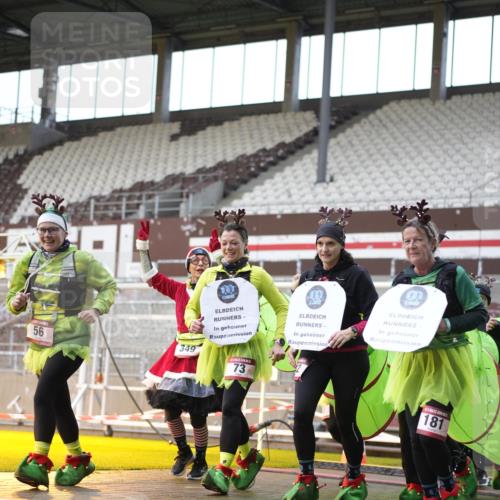 07.12.2025 - St. Pauli X-Mass-Run No. 15 Patografie http://msf.ph/oto/9370194 07.12.2025 11:33:22 Ziel 56, 62, 72, 73, 85, 94, 103, 110, 142, 181, 260, 340, 349, 1361, 2612, 2613, 2614, 2620, 3039, 3041, 3166, 3169, 3254 meine-sportfotos.de