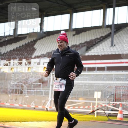 07.12.2025 - St. Pauli X-Mass-Run No. 15 Patografie http://msf.ph/oto/9370233 07.12.2025 11:33:44 Ziel 229, 239, 354, 378, 2056, 2219, 3601, 3737, 3740, 4649 meine-sportfotos.de
