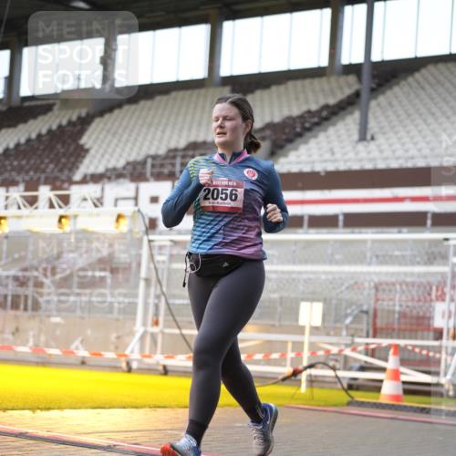 07.12.2025 - St. Pauli X-Mass-Run No. 15 Patografie http://msf.ph/oto/9370237 07.12.2025 11:33:48 Ziel 229, 239, 2056, 2219, 3601, 3737, 3740, 4844 meine-sportfotos.de