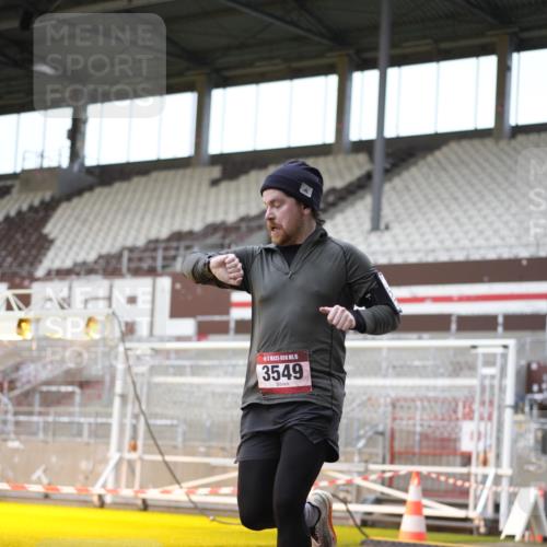 07.12.2025 - St. Pauli X-Mass-Run No. 15 Patografie http://msf.ph/oto/9370254 07.12.2025 11:33:54 Ziel 229, 239, 2056, 2219, 3139, 3549, 3601, 3737, 3740, 4844 meine-sportfotos.de