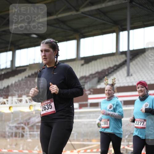 07.12.2025 - St. Pauli X-Mass-Run No. 15 Patografie http://msf.ph/oto/9370290 07.12.2025 11:34:12 Ziel 820, 825, 864, 869, 871, 1001, 1710, 1908, 2277, 2280, 2635, 3387, 3448 meine-sportfotos.de