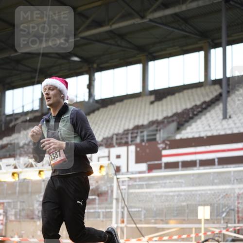 07.12.2025 - St. Pauli X-Mass-Run No. 15 Patografie http://msf.ph/oto/9370302 07.12.2025 11:34:17 Ziel 820, 825, 864, 869, 871, 1001, 1710, 1908, 2277, 2280, 2635, 2809, 3387 meine-sportfotos.de