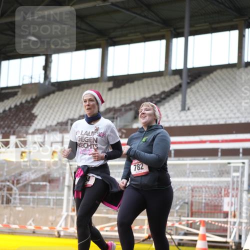 07.12.2025 - St. Pauli X-Mass-Run No. 15 Patografie http://msf.ph/oto/9370309 07.12.2025 11:34:26 Ziel 704, 782, 1908, 2277, 2280, 2635, 2809, 3387 meine-sportfotos.de