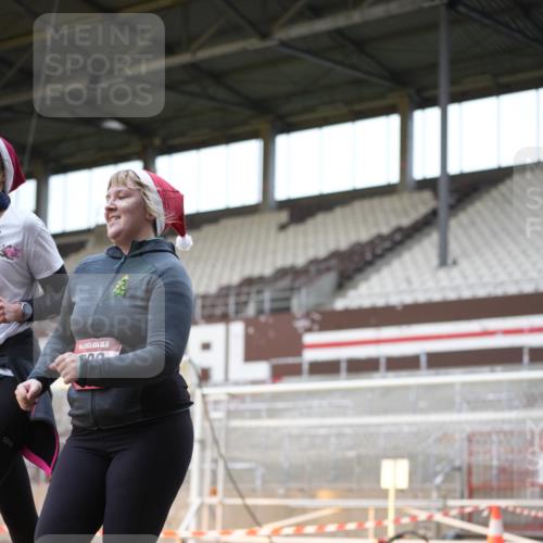 07.12.2025 - St. Pauli X-Mass-Run No. 15 Patografie http://msf.ph/oto/9370313 07.12.2025 11:34:27 Ziel 704, 782, 2277, 2280, 2809, 3387 meine-sportfotos.de