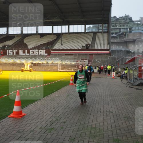 07.12.2025 - St. Pauli X-Mass-Run No. 15 Fabian Wolf http://msf.ph/oto/9370692 07.12.2025 10:04:26 Ziel 113, 1291, 1302, 1522, 1712, 1738, 1871, 2454, 3188, 4673 meine-sportfotos.de