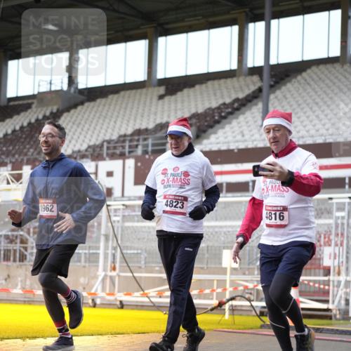 07.12.2025 - St. Pauli X-Mass-Run No. 15 Patografie http://msf.ph/oto/9370809 07.12.2025 11:35:42 Ziel 1960, 1962, 2902, 2962, 3967, 4816, 4823, 4843 meine-sportfotos.de