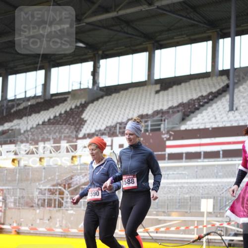 07.12.2025 - St. Pauli X-Mass-Run No. 15 Patografie http://msf.ph/oto/9370865 07.12.2025 11:36:46 Ziel 1588, 1590, 2004, 2405, 2517, 2917 meine-sportfotos.de
